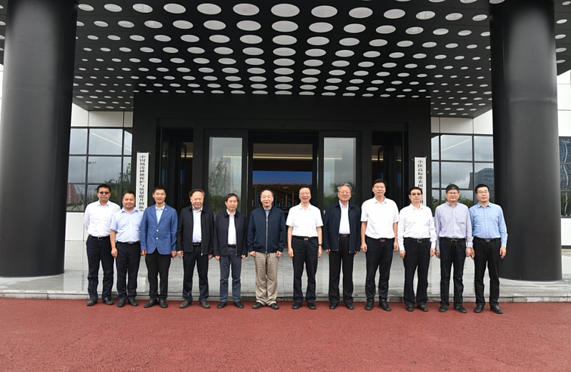 中国工程院8位院士来杨凌调研耕地保护与质量提升创新工作4