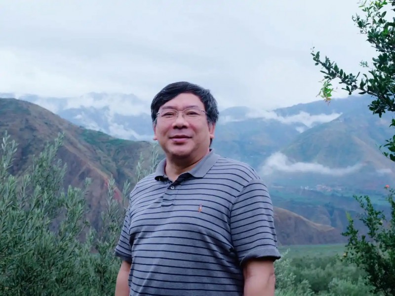 中国社科院农村发展研究所党委书记杜志雄。受访者供图.webp